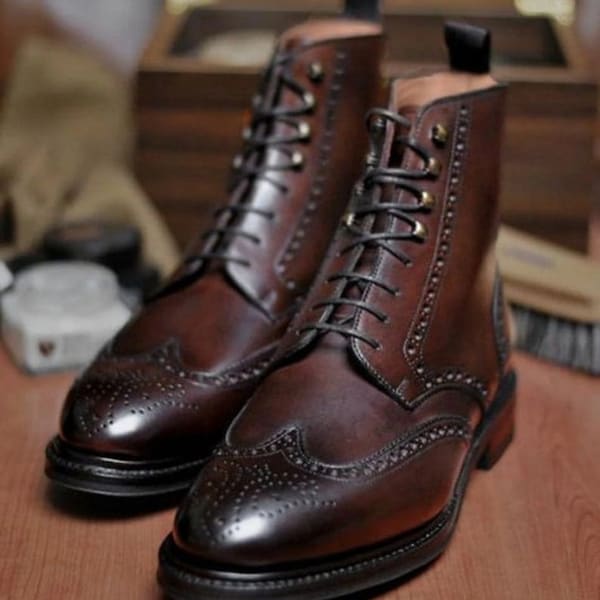 Handgemaakte op maat gemaakte mannen elegante bruine kleur echt lederen vleugel tip brogue veter enkel hoog, trouwlaarzen, cadeau voor hem, formele laarzen