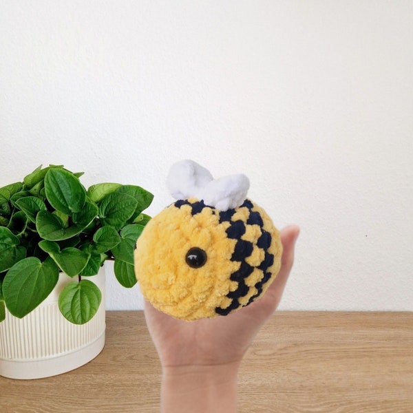 Plushie Mini Bee Friend