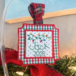 クリスマスライトのミニフィルステッチ刺繍デザイン（デジタルダウンロード）