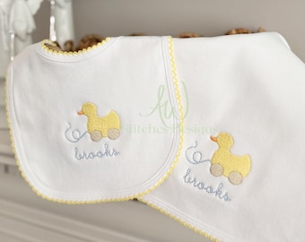 Mini-borduurontwerp met trekpop eend – Vintage babyslabbetje en spuugdoek machineborduurbestand