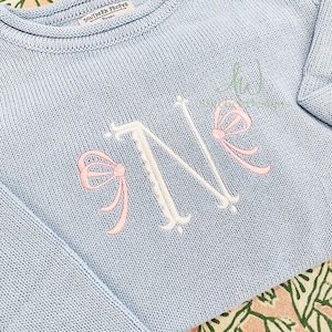 Side Monogram Heirloom Bow Mini fill stitch machine embroidery mini design