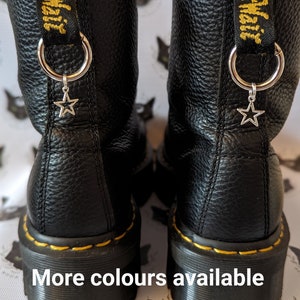 Assorted-colour star boot charms