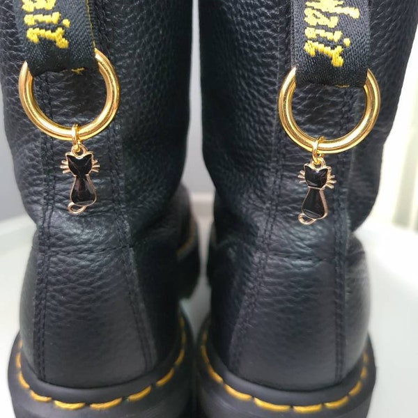 Gold cat boot charms