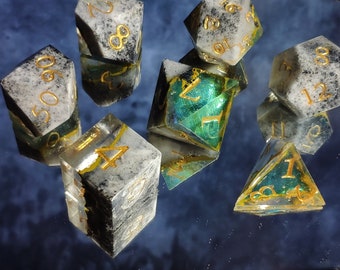 Green geode dice - resin dice set DnD Dice Sharp edge dice dungeons and dragons resin dice set RPG dnd dice handmade d20 dice d & d gold