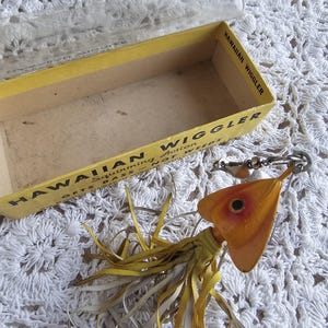 Vintage Fred Arbogast Hawaiian Wiggler – Sputter Fuss Spinnerbait