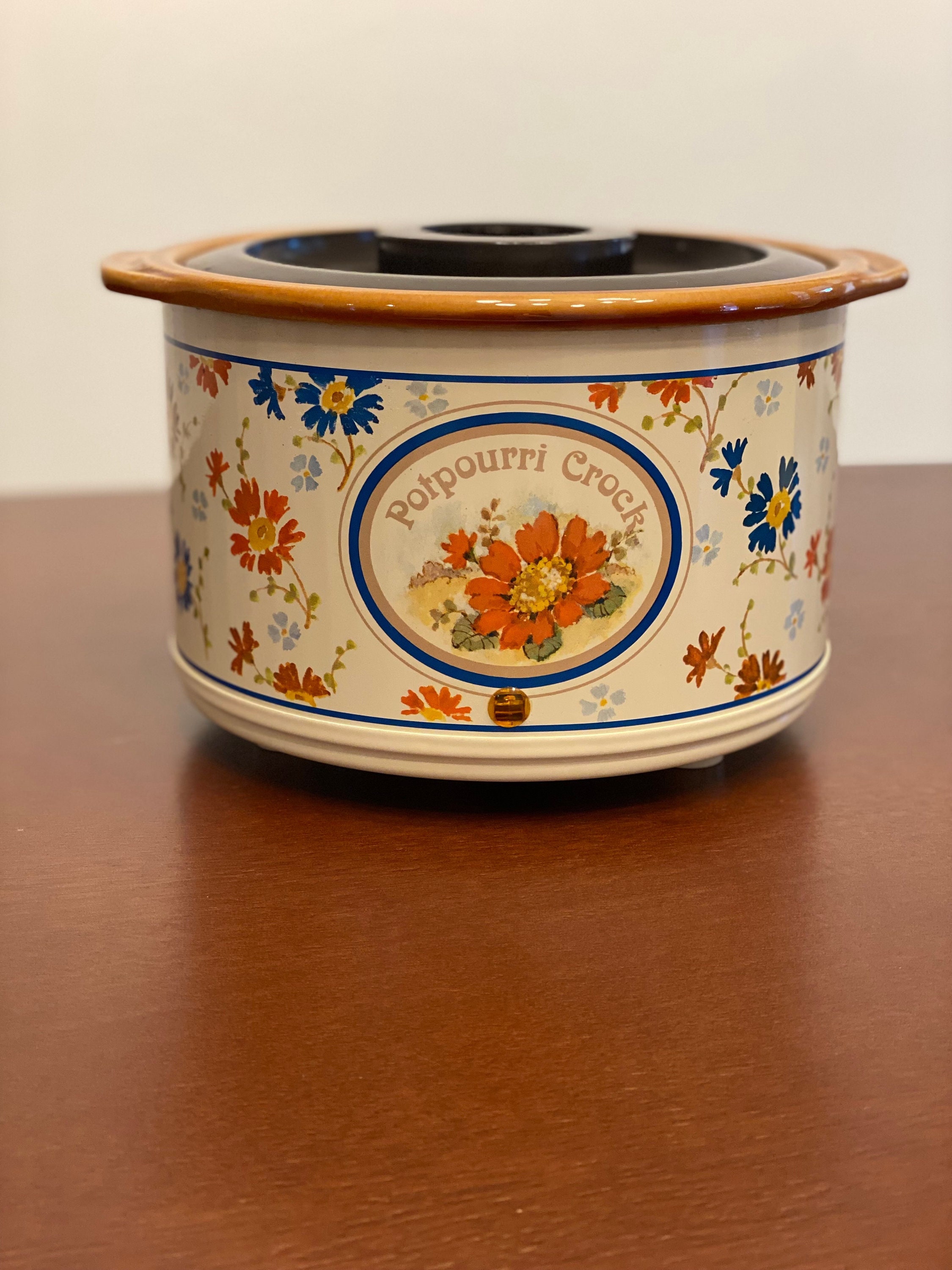 Vintage 1987 Rival Potpourri Crock