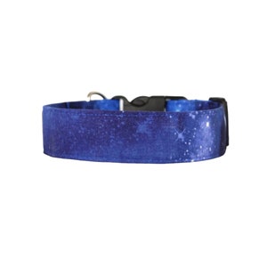 Collar para perros Galaxy, collar para perros espaciales disponible en 15 tallas, desde XS hasta XL.