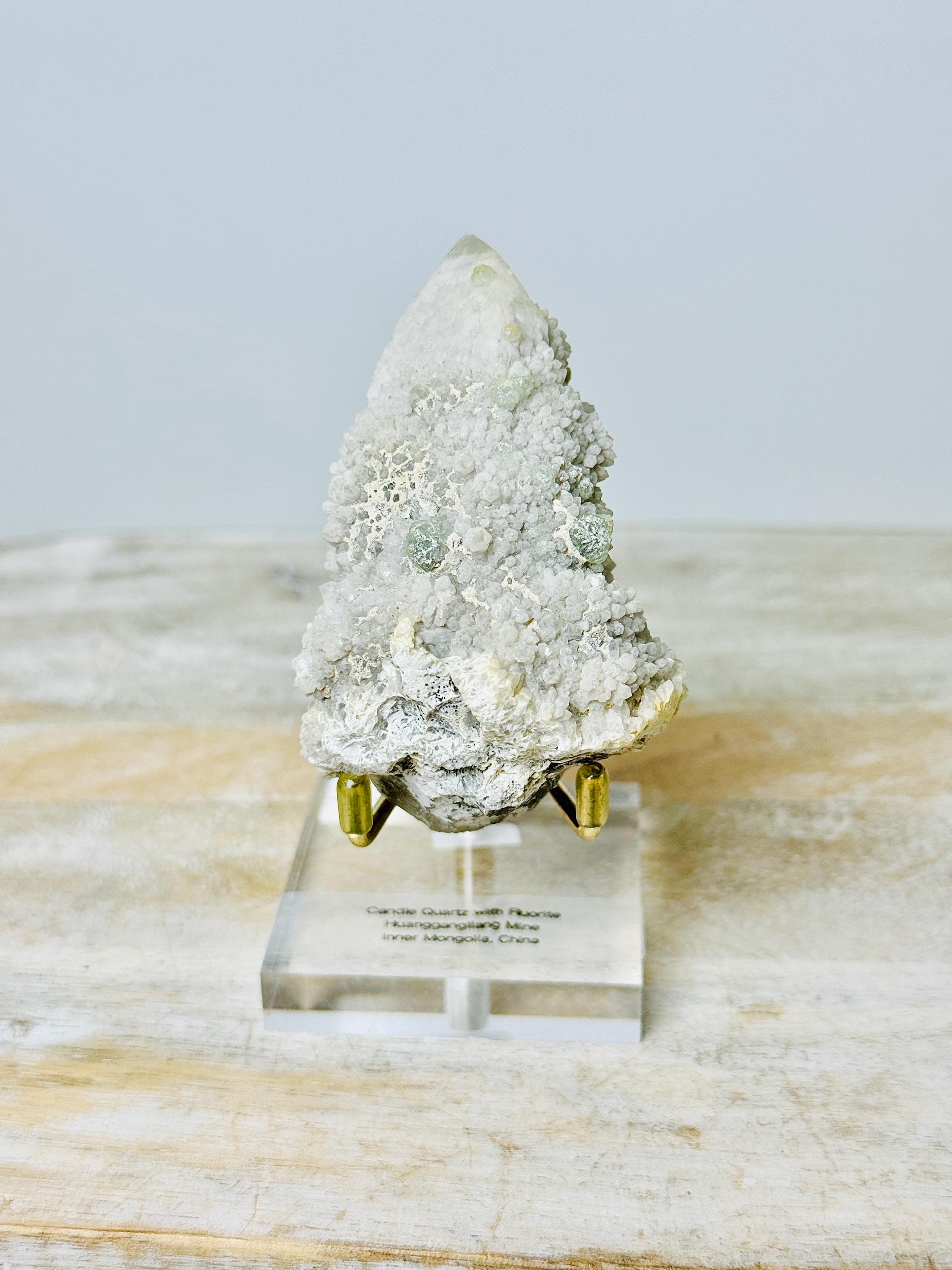 内モンゴル産グリーンフローライト入りキャンドルクォーツ - Etsy 日本