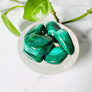 EMOTIONAL HEALING - Malachite Tumble Stone