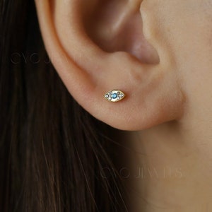 Threadless Push Pin Flat Back Labret 16G/18G/20G Stud Earrings Titanium Nickel Free Tragus Conch Everyday Earrings