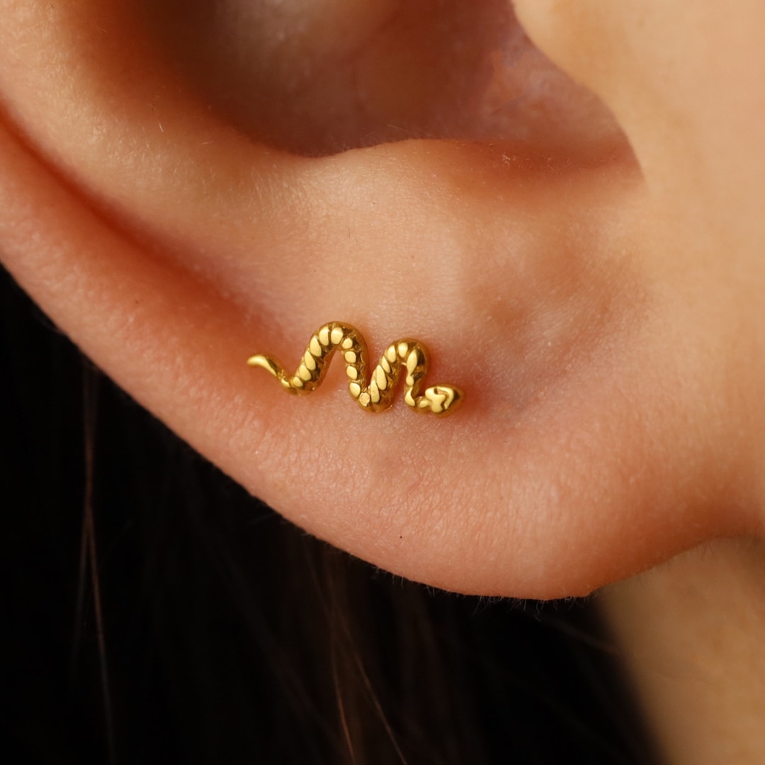 Threadless Push Pin Flat Back Labret 16G/18G/20G Stud Earrings Titanium Nickel Free Tragus Conch