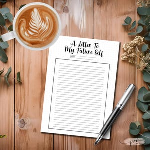 Pu&ograve; includere: Una pagina di diario stampabile per scrivere una lettera al tuo futuro io, con carta rigata e uno sfondo punteggiato. La pagina ha il titolo "A Letter To My Future Self" e uno spazio per la data.