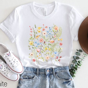 Wildflowers Shirt,Flower Shirt,Cottagecore TShirt,Floral Graphic Tee,Flowers Lover T-Shirt,Wildflower Tshirt,Gift for Women,Womens Tees