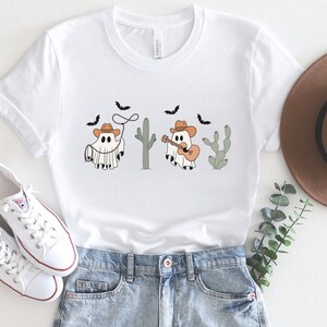 Cowboy Ghost Shirt,Halloween TShirt,Western Graphic Tee,Cute Spooky shirt,Western Spooky Halloween T-Shirt,Halloween Gift for Women