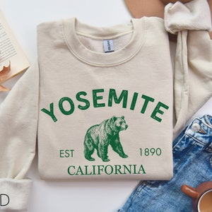 Yosemite Sweatshirt,National Park Shirt,National Parks Camping Gift,National Park Vintage Shirt,Hiking Crewneck,Outdoor Adventure Shirt