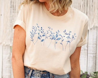 Wild Flowers T-Shirt,Minimalist T-Shirts,Flower Shirt,Vintage Botanical Tee,Wildflower Tshirt,Ladies Shirts,Wildflowers Cottagecore Shirt