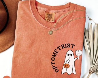Optometrist Halloween Shirt, Spooky Optometrist Ghost T-Shirt, Optometrist T Shirt Gift, Optometry Shirts, Eye Doctor TShirt, Comfort Colors