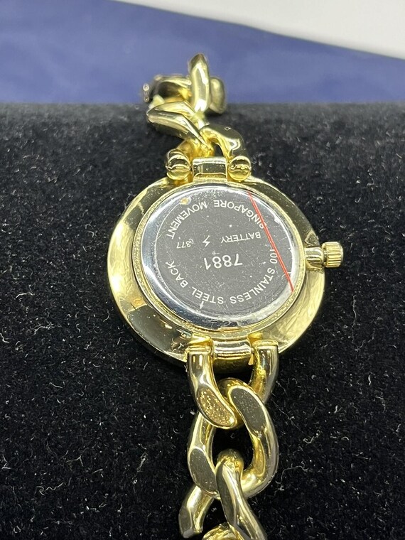 Rhinestone Decor Round Pointer Quartz Watch - image 4