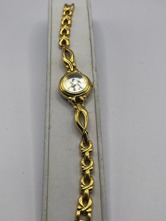Ladies Disney Eeyore Gold Bracelet Watch Retired