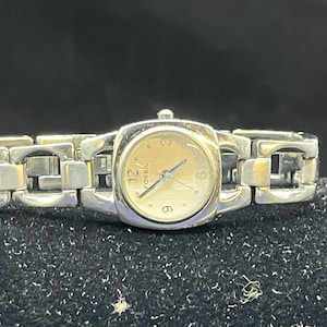 Fossil Es-1163 Sliver Women&#39;s Watch