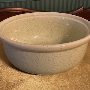 Cacerola Bauer de 19 cm (7,5 pulgadas) con tapa, de cerámica color blanco roto, estilo vintage de la década de 1940, ¡sin tapa!