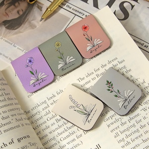 Name Bookmark with Birth Flower, Custom Leather Birth Flower Bookmark, Magnetic Bookmark for Reader, Book Lover Birthday Gift, Gift for Her