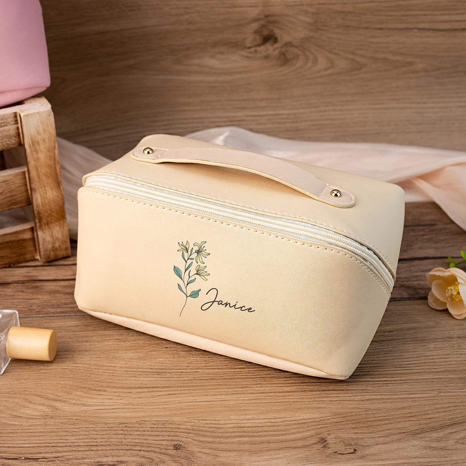 Personalized Birth Flower Makeup Bag, Watercolor Flower Makeup Bag for Bridesmaid, Leather Cosmetic Bag for Women, Christmas Gift for Her