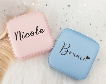Personalized Name Jewelry Box, Leather Travel Jewelry Case, Mother's Day Gift, Bridesmaid Gift, Birthday Gift for Her, Wedding Favors Gift