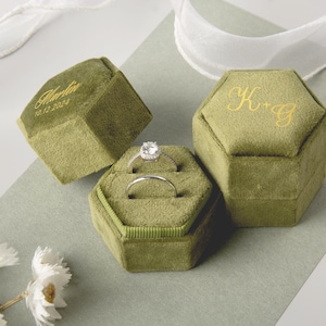 Scatola per fedi nuziali personalizzata, scatola per fedi in velluto per fidanzamento, portafedi per proposta di matrimonio, portafedi nuziali, regalo di nozze per cerimonia immagine 7