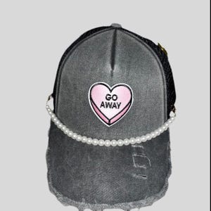 De &#39;Go Away&#39;-hoed