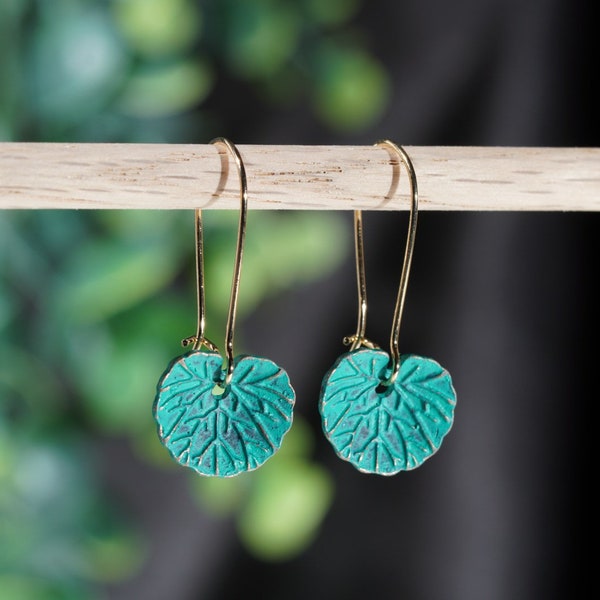 Green Leaf Earrings, Green Lily Pad Earrings, Vintage Flower Earrings, Green Lily Pad Leaf Dangle Earrings, Drop Earrings, Dainty Earrings