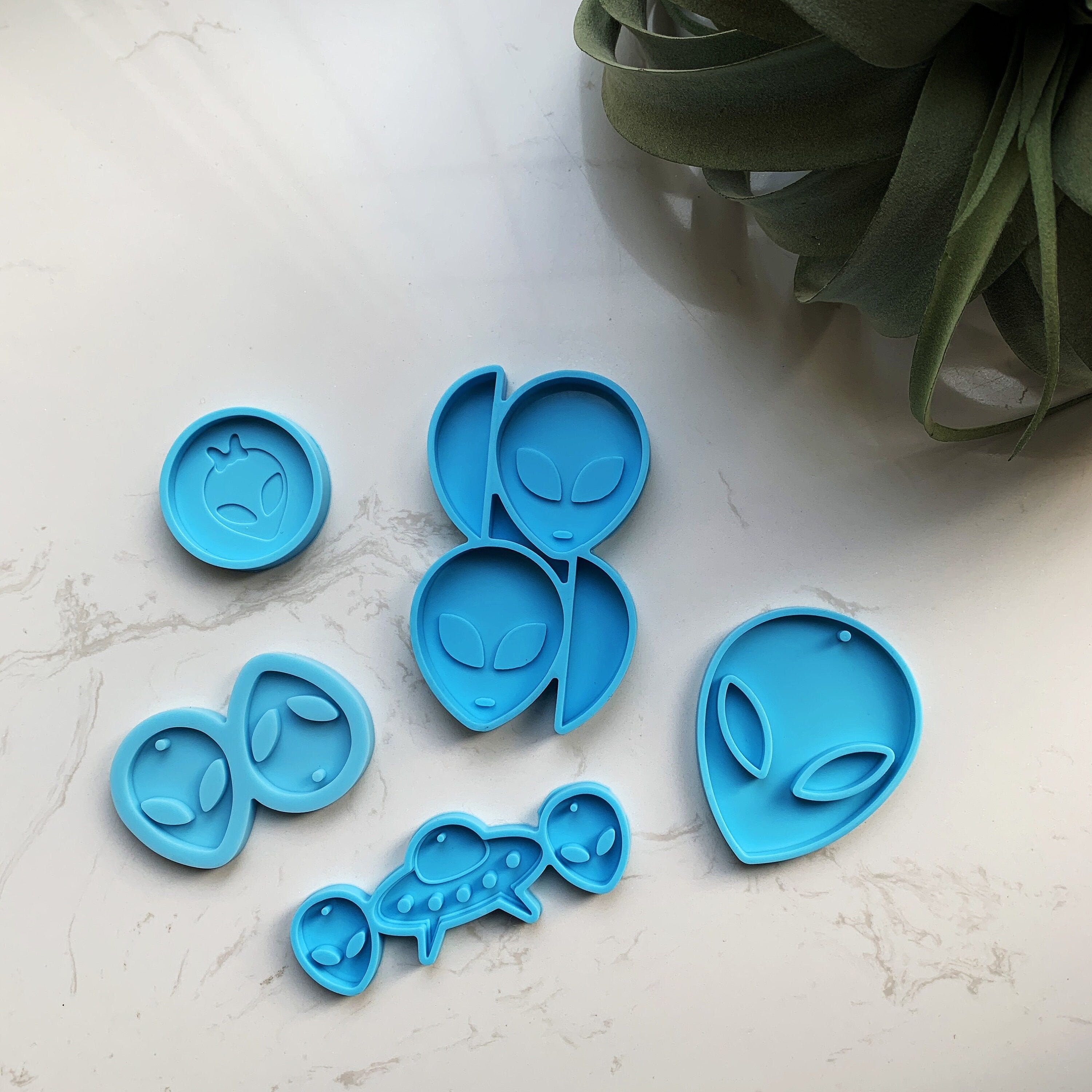 Aegypius 2pcs Resin Earring Mold | Keychain Molds for Epoxy Resin | Earring Molds for Epoxy Resin | Alien Spaceship Shaped Silicone Mold | Earring Resin
