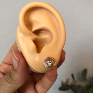 Sterling Silver heart studs/Minimalist love earrings/Mini round studs/Mother&#39;s day gift/Wife gift/Love earrings/Heart stone earrings/ S925