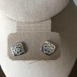 Geometrical shape earring studs/ 925 sterling silver studs/ Flower design studs/ Dainty and minimalist jewelry/ Daughter gift/ Gift for her