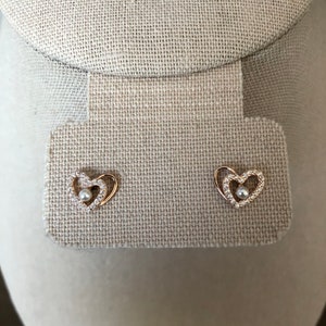 Bride Sterling silver mini heart studs/Bridesmaid mini stone heart earrings/Gift for her/Anniversary gift for her/Aretes mia corazon/s925925