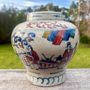 Chinese Ming Style Crackle Glaze Jar Eight Immortals Hand Painted Ceramic Pot, 19th century
