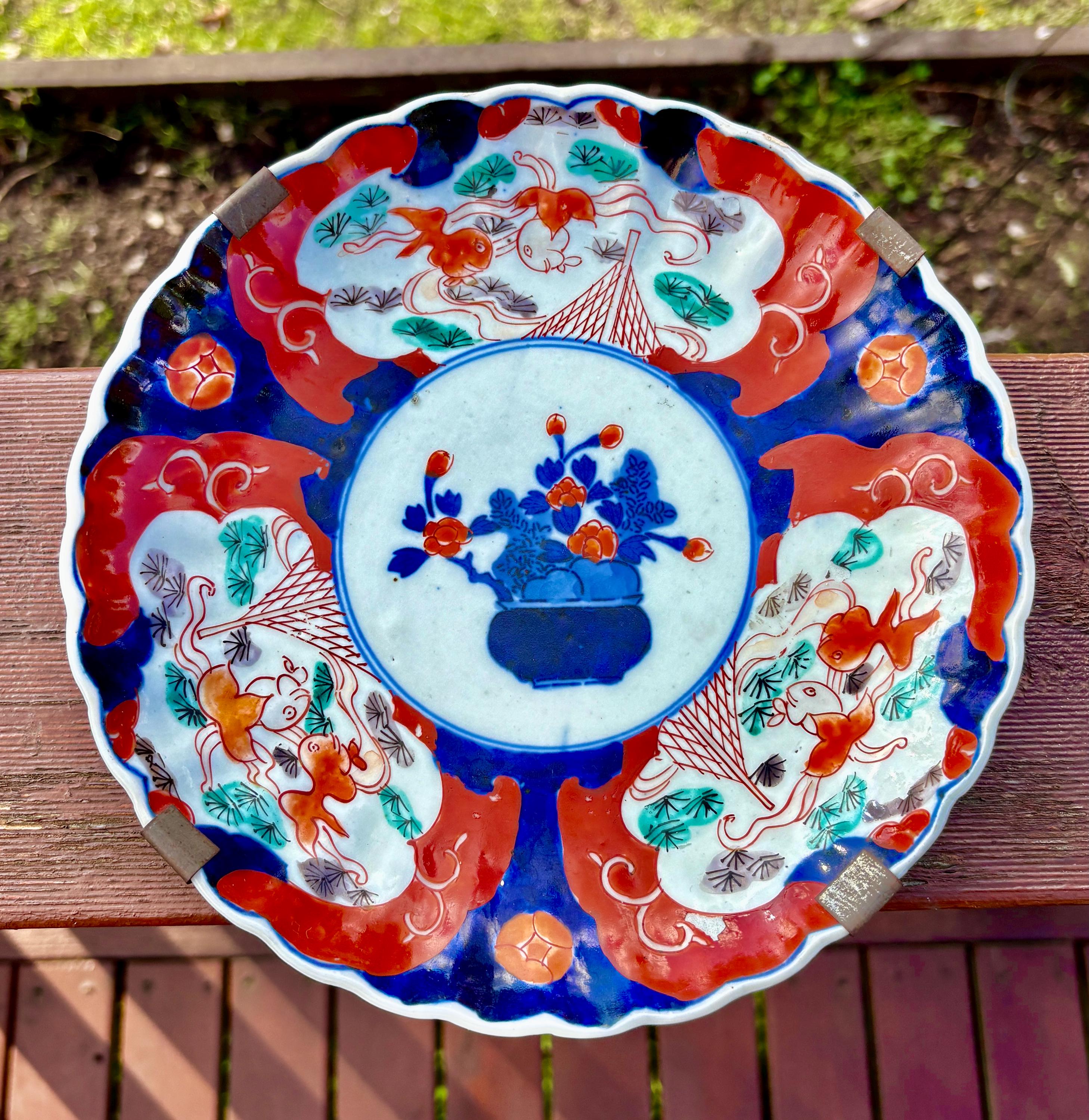 Antique Japanese Imari Charger Plate – Edo to Meiji Era – Hand-Painted Porcelain with Gilding – Wall Hanging Display – Circa 1860