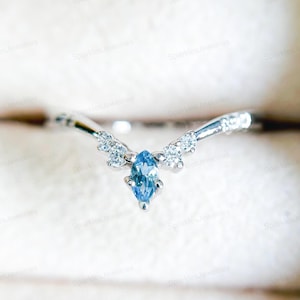 14k Gold Marquise London Blautopas Ring: Heiligenschein Verlobungsring