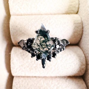 Kite Cut Moss Agate Ring Set: Sterling Silver & Black Onyx