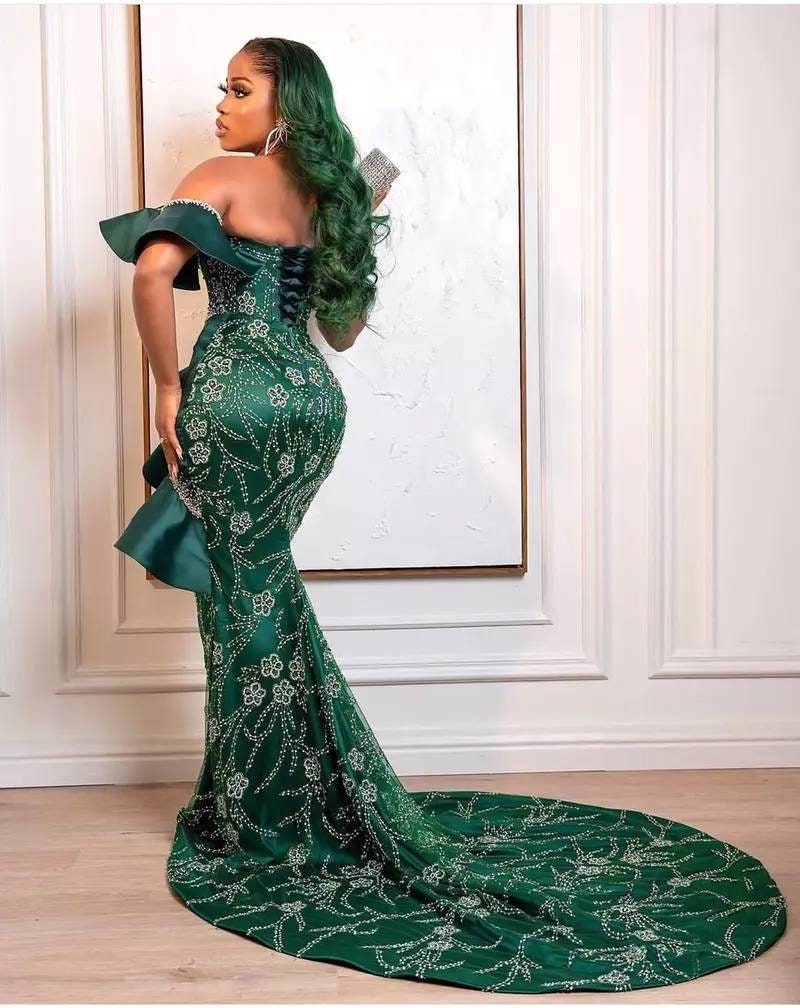 2021 Emerald Green African Mermaid Emerald Green Bridesmaid Dresses Sweep  Train Lace Appliques Spandex Wedding Guest Dress Modest Bridesmaid Prom  Gown From Verycute, $42.97