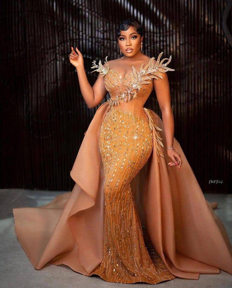 Elegant gold evening dresses hotsell