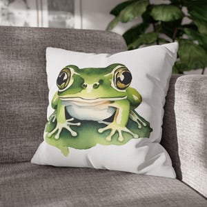 Watercolor Frog Throw Pillow Cover, Lucky Frog Cushion Cover, Green Tree Frog Pillow Case, Nature Home Decor, Cottage Core Pillow Case