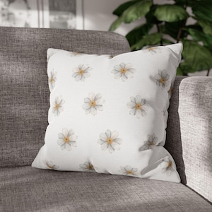White Daisy Throw Pillow Cover, Minimalist Floral Cushion Cover, Aesthetic Home Decor, Cottagecore Pillow Case, Spring Flower Cushion Case