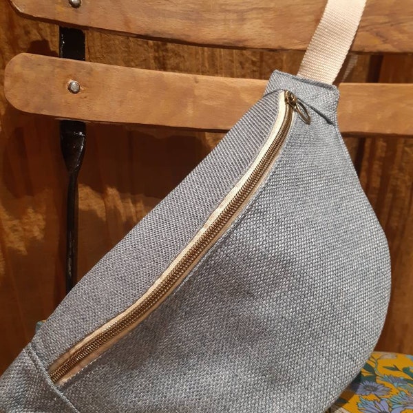 Sac banane bleu clair et doré