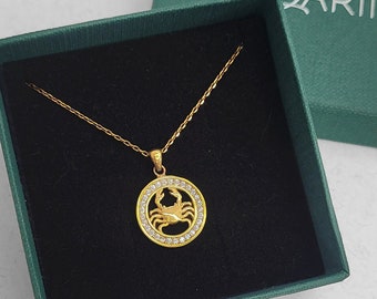 Collana con segno zodiacale – Cancro – argento 925 o placcato oro – con catena Figaro – Gioielli astrologici – regalo personalizzato - Italia