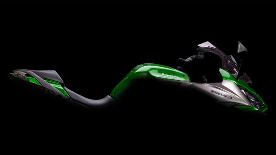 4K Desktop Wallpaper Kawasaki Z 1000 SX Green Silver Screen