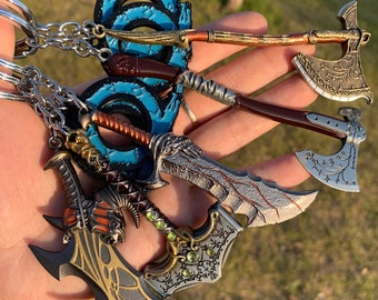 God of War Ragnarok Keychain Blades of Chaos Thor Hammer Mjolnir Key Chain God of War Axe Leviathan Keyring Kratos Weapons