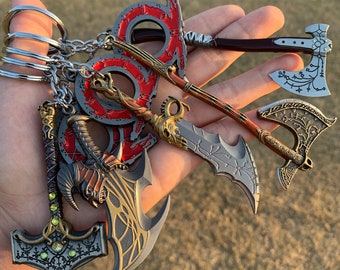 God of War Ragnarok Keychain Blades of Chaos Leviathan Axe Key Chain God of War Thor Hammer Mjolnir Keyring Kratos Weapons