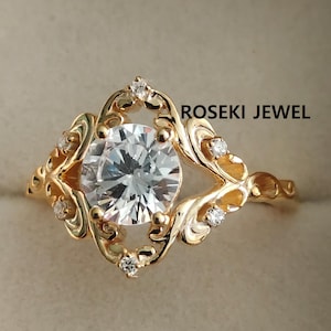 Runder Moissanit-Verlobungsring, Vintage-inspirierter Ring, einzigartiger filigraner Ring, 14k Solid Goldring, runder Diamanten-filigraner Ehering