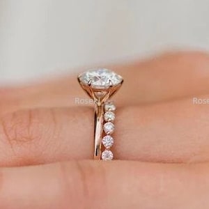 14K Gold 2CT Round Simulated Diamond Engagement Ring Set